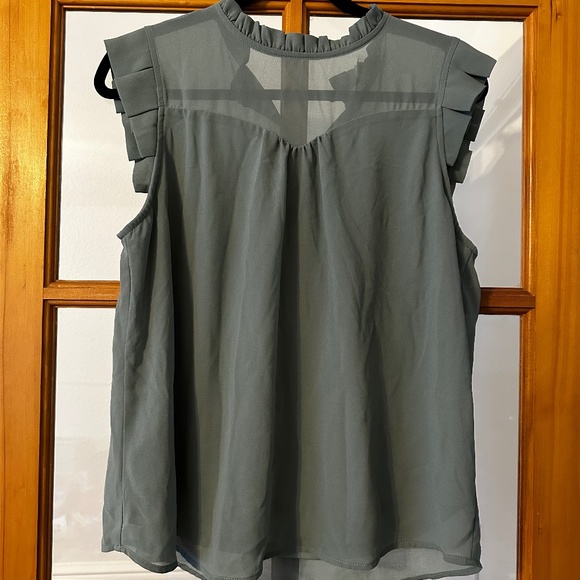 Green Blouse - Picture 1 of 2